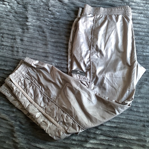 Adidas x Stella McCartney Warm Up Pants in Sliver. Size 12. - Picture 2 of 7